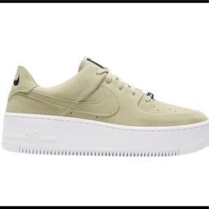Nike Air Force 1 Sage Low Olive